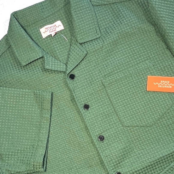 Negative Space Mens Small Green Waffle Knit Camp Button Down Short Sleeve Shirt - Picture 1 of 9